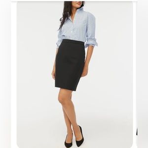 NWT J Crew Pencil Skirt in Black size 6